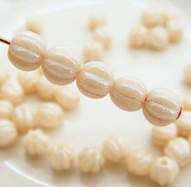 Czech Melon Beads 5mm Round Opaque Luster Champagne (25pk) SI-5ML-OLC